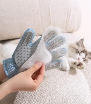 pet grooming glove for dogs and cats